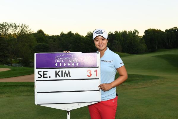 Kim shoots staggering -31 on LPGA Tour to win by 9