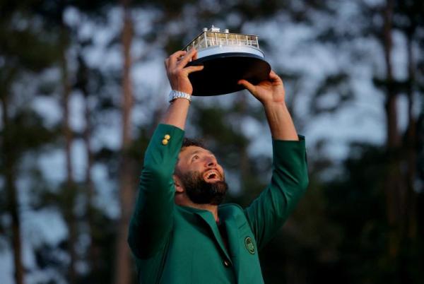 Golf chief gives disgraced champion Masters lifeline