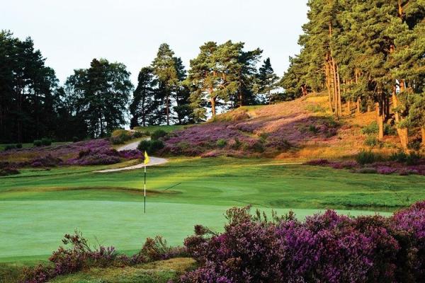 Golfer sues Sunningdale for KICKING HIM OUT for playing too much!