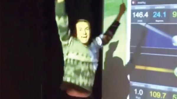 Spieth makes ace on simulator, goes nuts with friends