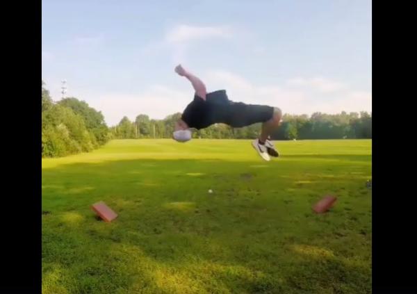 golf trick shot of the month