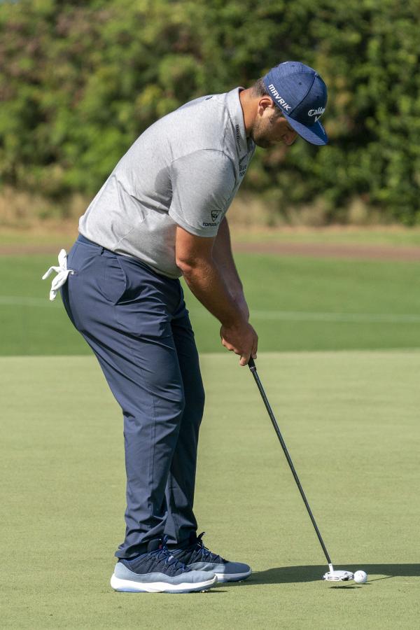 Social media reacts to Jon Rahm getting ANGRY at the Tournament of Champions!