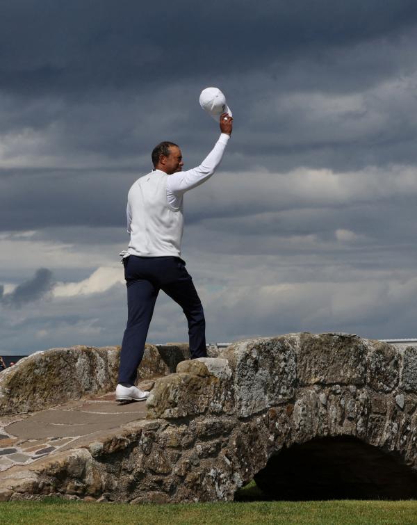 Tiger Woods in tears at St. Andrews: 