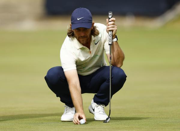 Tommy Fleetwood's caddie Ian Finnis leaps to defence of Cameron Smith
