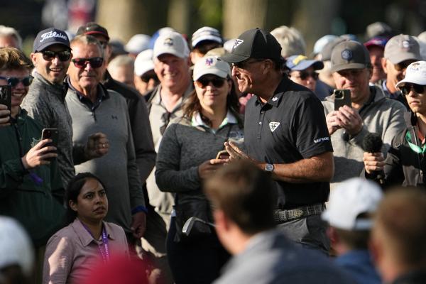 Here's why Phil Mickelson was NOT penalised for changing his golf ball at US PGA