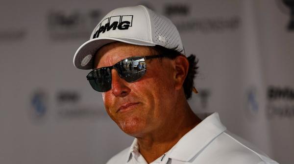 PGA Tour pros call Phil Mickelson 