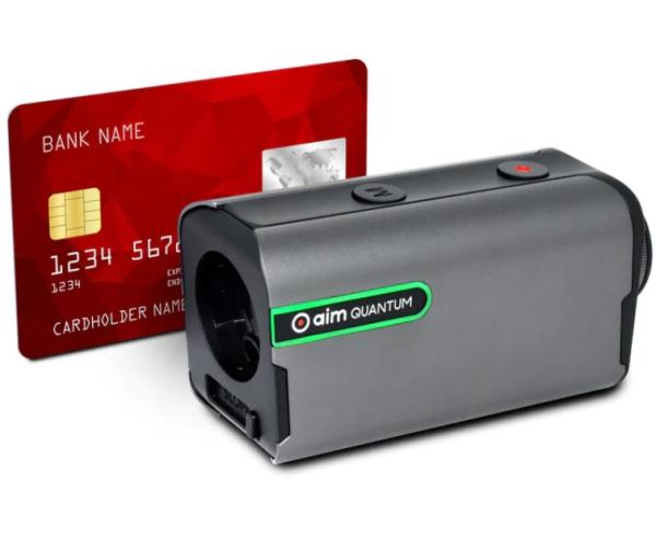 GolfBuddy aim Quantum Rangefinder: 