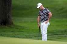 Rory Sabbatini with one of the WORST putts you'll ever see...