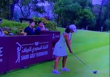 Ladies European Tour pro clips golf fan in face with her driver!