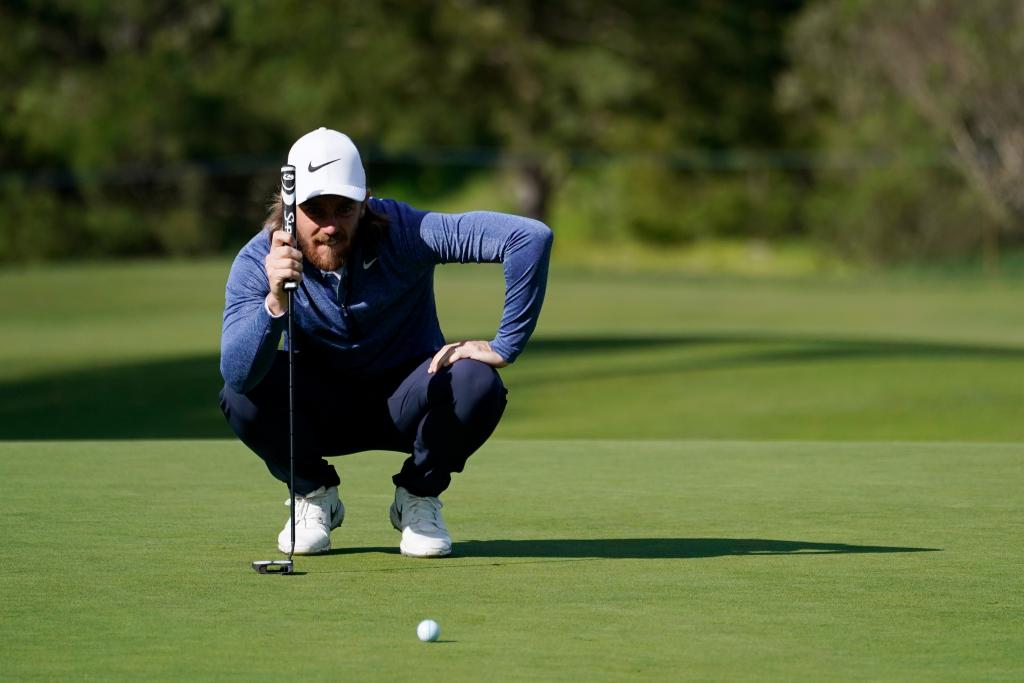 Tommy Fleetwood using $13 putter at Genesis Open | GolfMagic