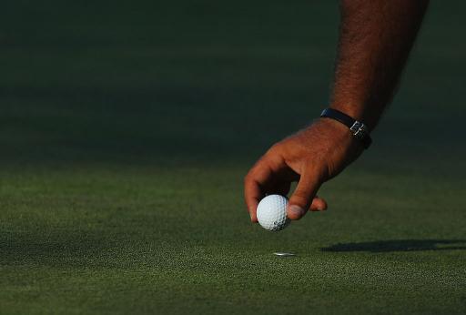 how to spot a golf cheat
