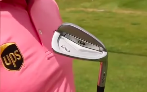 Are you allowed to write your yardages on your golf clubs?