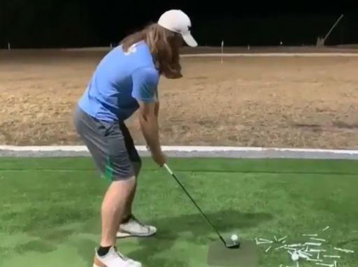 Video goes viral of Kyle Berkshire reaching 260-YARDS with a LOB WEDGE