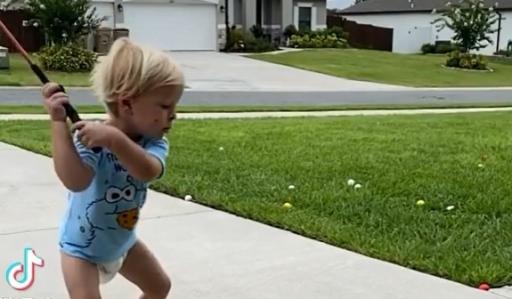 WATCH: Quite possibly the BEST BABY GOLF SWING we have ever seen!