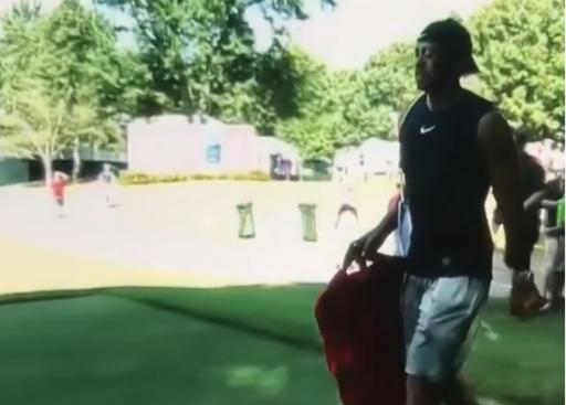 Tiger Woods shows up to Tour Championship final round in wife beater