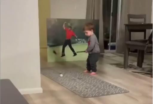 The next Tiger Woods? Golf fans react to little kid&#039;s incredible golf swing