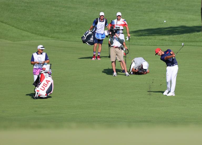 Should golf caddies also receive a gold medal at the Olympic Games?