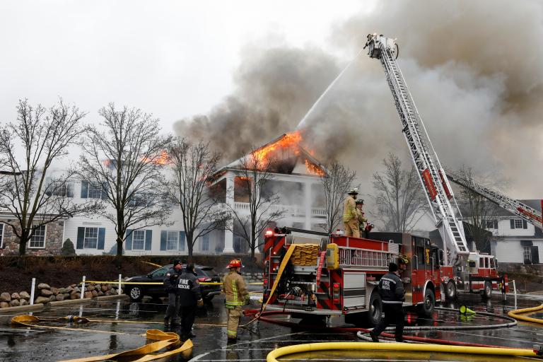 WATCH: Oakland Hills clubhouse catches fire in shocking incident