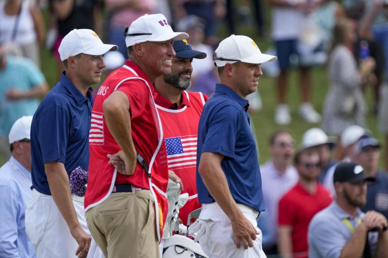 Justin Thomas' caddie Bones just dropped a great Phil Mickelson story!