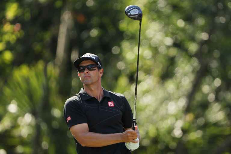 Adam Scott uses 8-year-old driver at Players, opens with 69