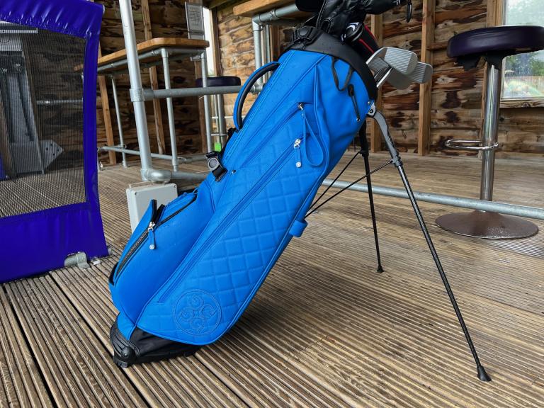 Best Golf Stand Bags: Buyer's Guide and things you need to know