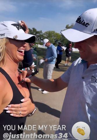 Paige Spiranac rival asks Justin Thomas to sign her boob, and JT duly obliges!