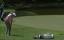 PGA Tour winner goes ONE-HANDED on chip shots: "It can't cause me any problems!"
