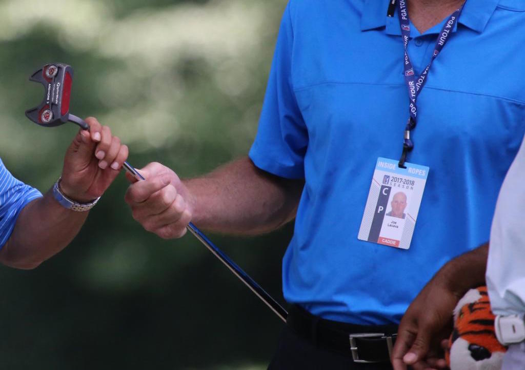 Tiger Woods is testing a new TaylorMade mallet putter, and the world is going mad! 