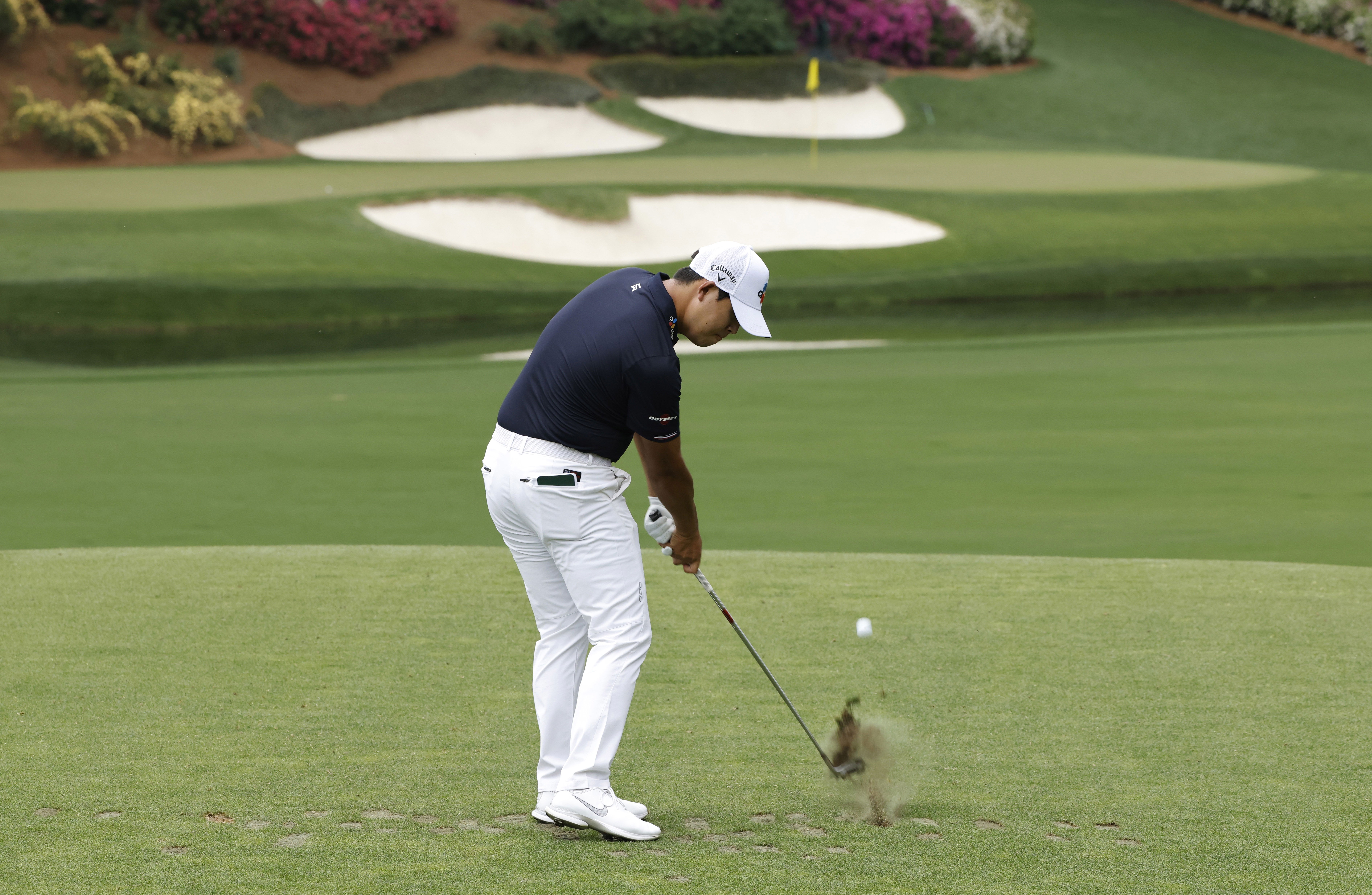 Si Woo Kim snaps his putter and swears live on Sky Sports