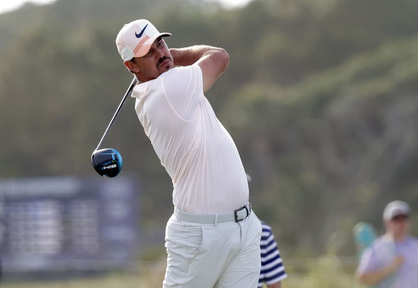 Brooks Koepka still using a Nike 3-iron from SEVEN YEARS ago!