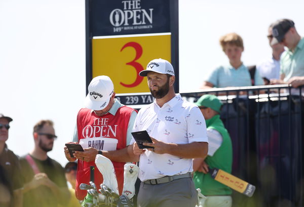 Louis Oosthuizen LEADS BY ONE heading into final round of The Open