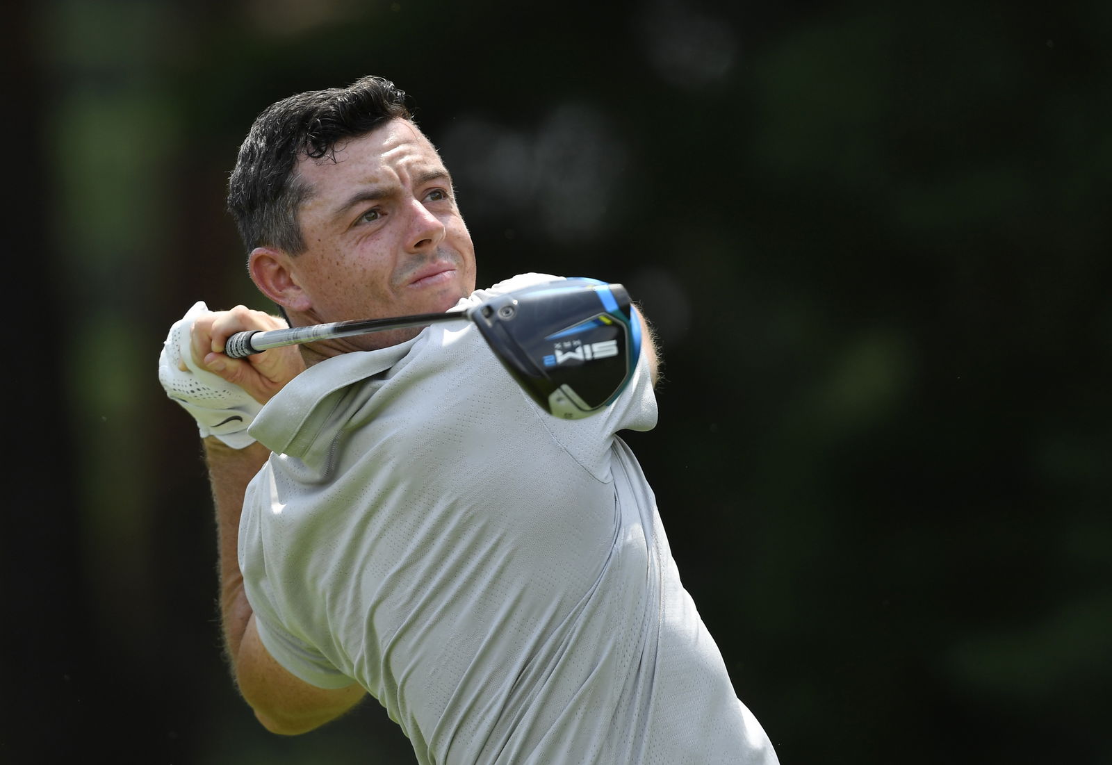 Rory McIlroy says his head is TOO SMALL for a cap at the Olympics!