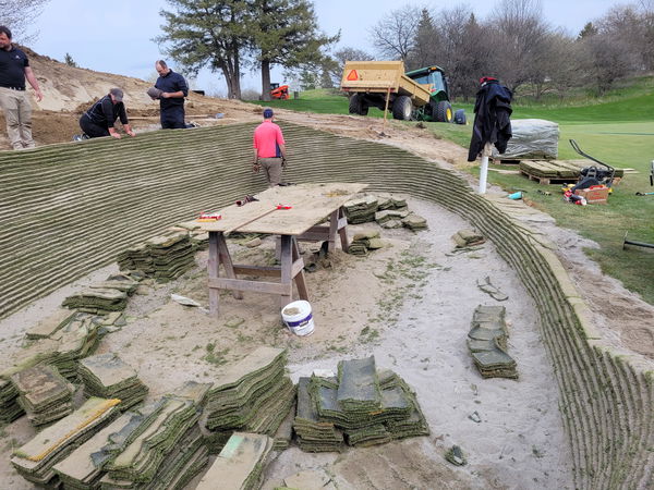 Super-tall EcoBunker built at Devil’s Pulpit at Toronto area course