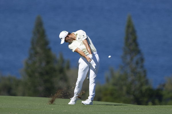 Collin Morikawa misreads a putt SO BADLY he perplexes commentators