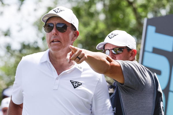 Fan at LIV Golf Adelaide incredibly CATCHES ball after errant shot