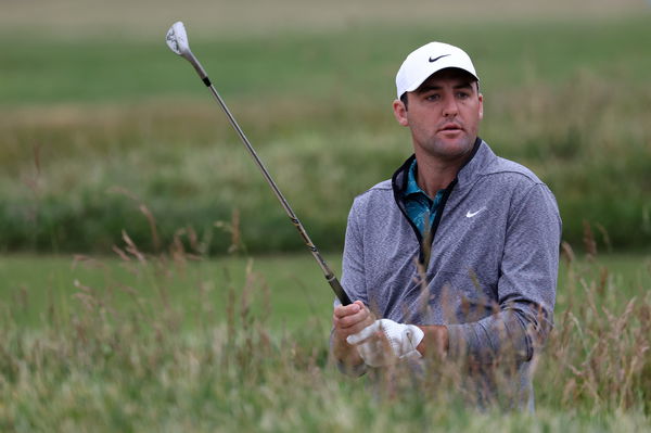 How has this putt NOT dropped at the US Open?! This is unbelievable!!