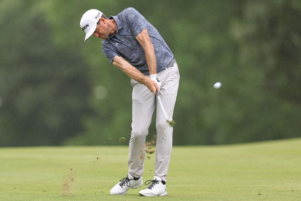 WATCH: Keegan Bradley has unique method of handing putter back to caddie