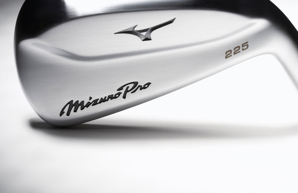 Mizuno Pro 225 Iron Review! How Does It Compare To The Mizuno MP-20 HMB?