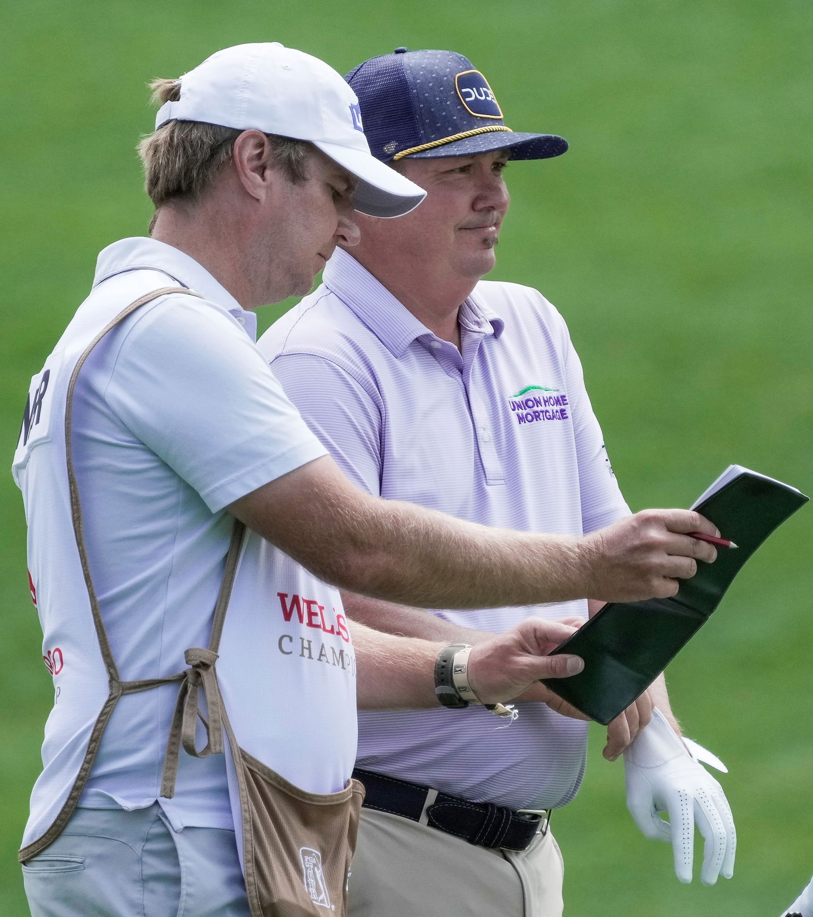 Golf caddies UNSURE about rangefinders at US PGA Championship