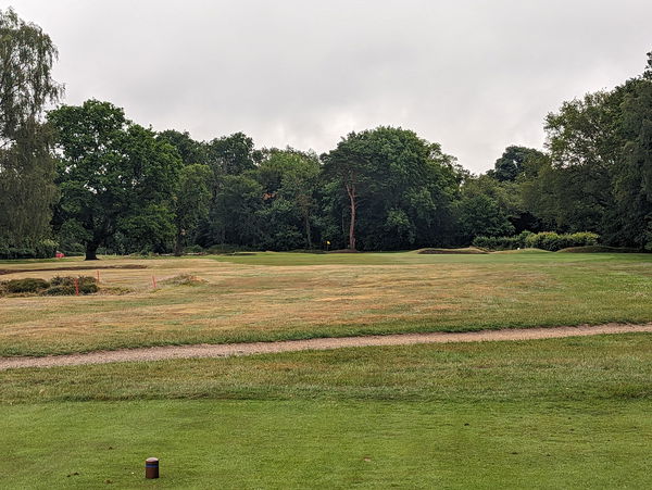 1st Hole (Walton Heath Old Course)