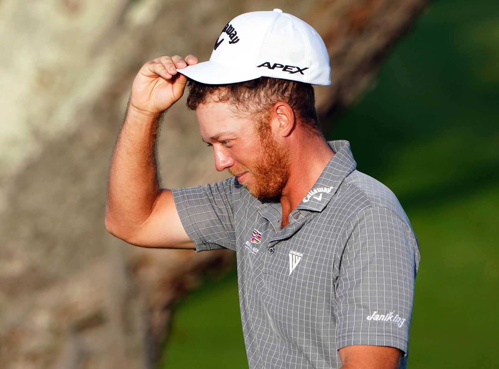 WATCH: PGA Tour star Talor Gooch NEARLY WIPED OUT on the first tee at Sony Open