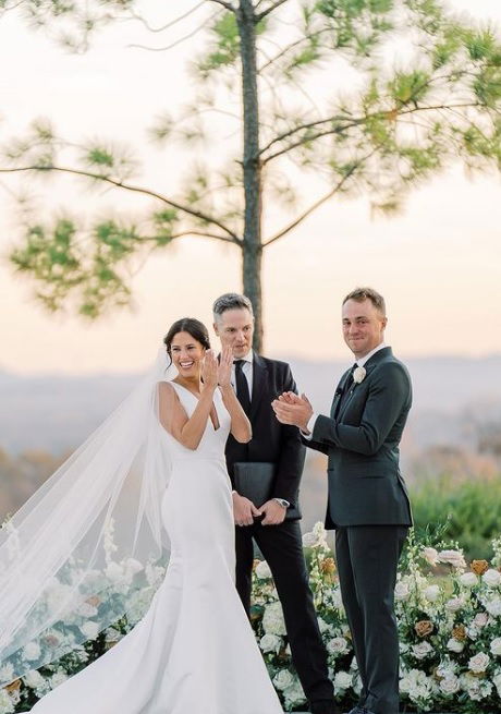 Snaps emerge of JT getting hitched: