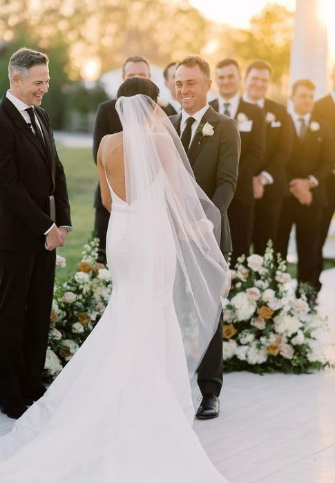Snaps emerge of JT getting hitched: