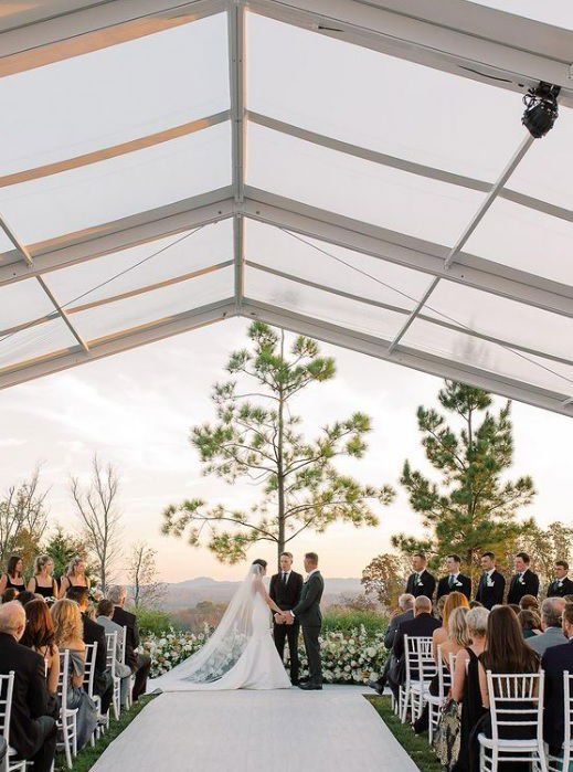 Snaps emerge of JT getting hitched: