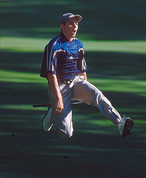 Sergio Garcia run and jump at Medinah